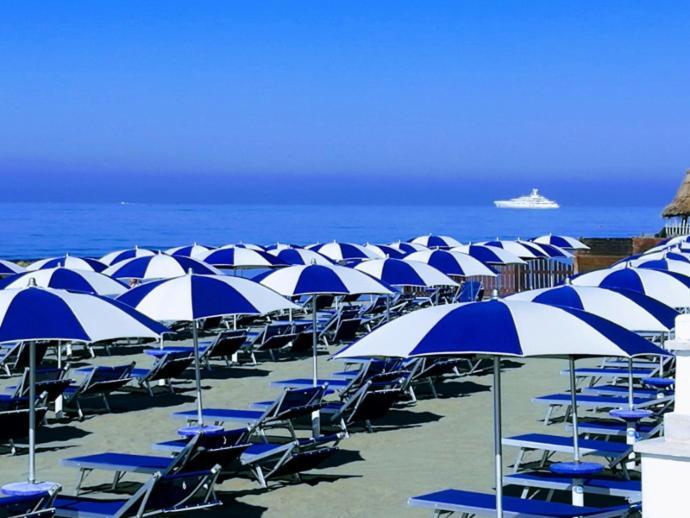 Il Pirata Innamorato Lido di Ostia Ngoại thất bức ảnh